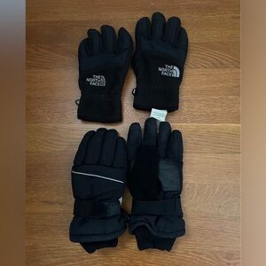 2 pairs of Kids gloves. Size YL.